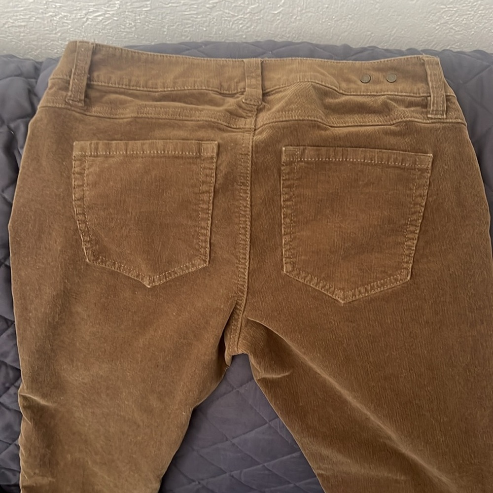 Cabi Corduroy Jeans - Picture 5 of 5